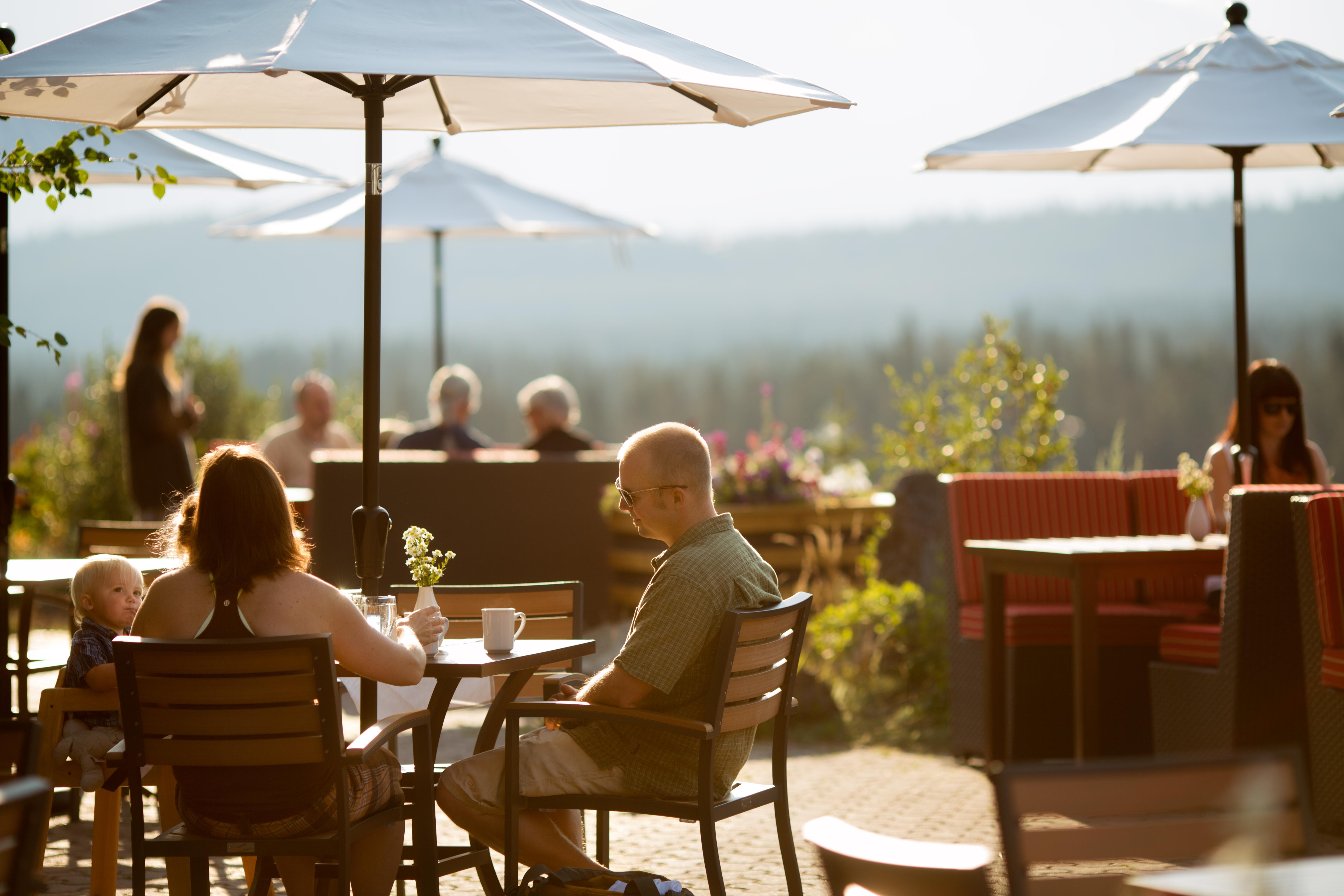 The Juniper Hotel & Bistro Банф Екстериор снимка